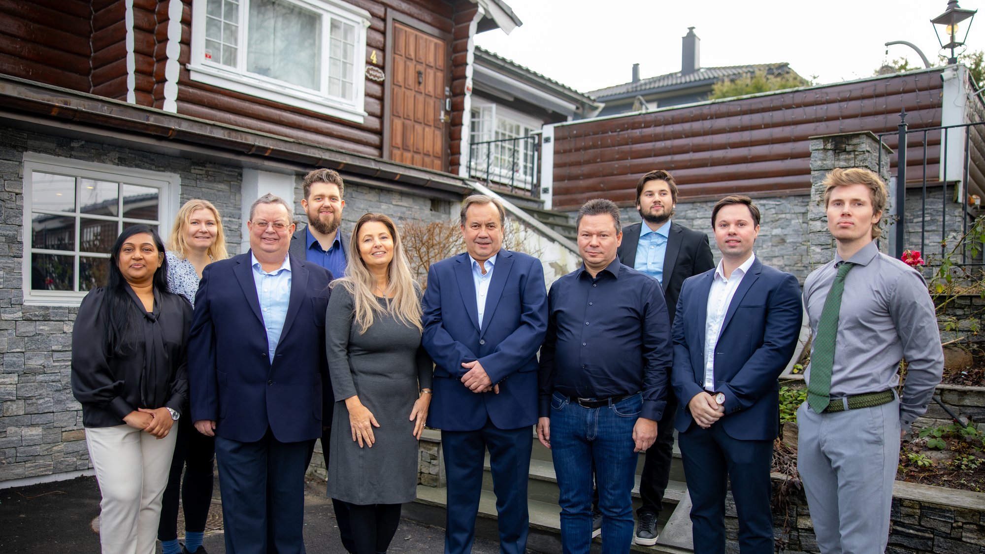 Gruppebilde (003)_edited